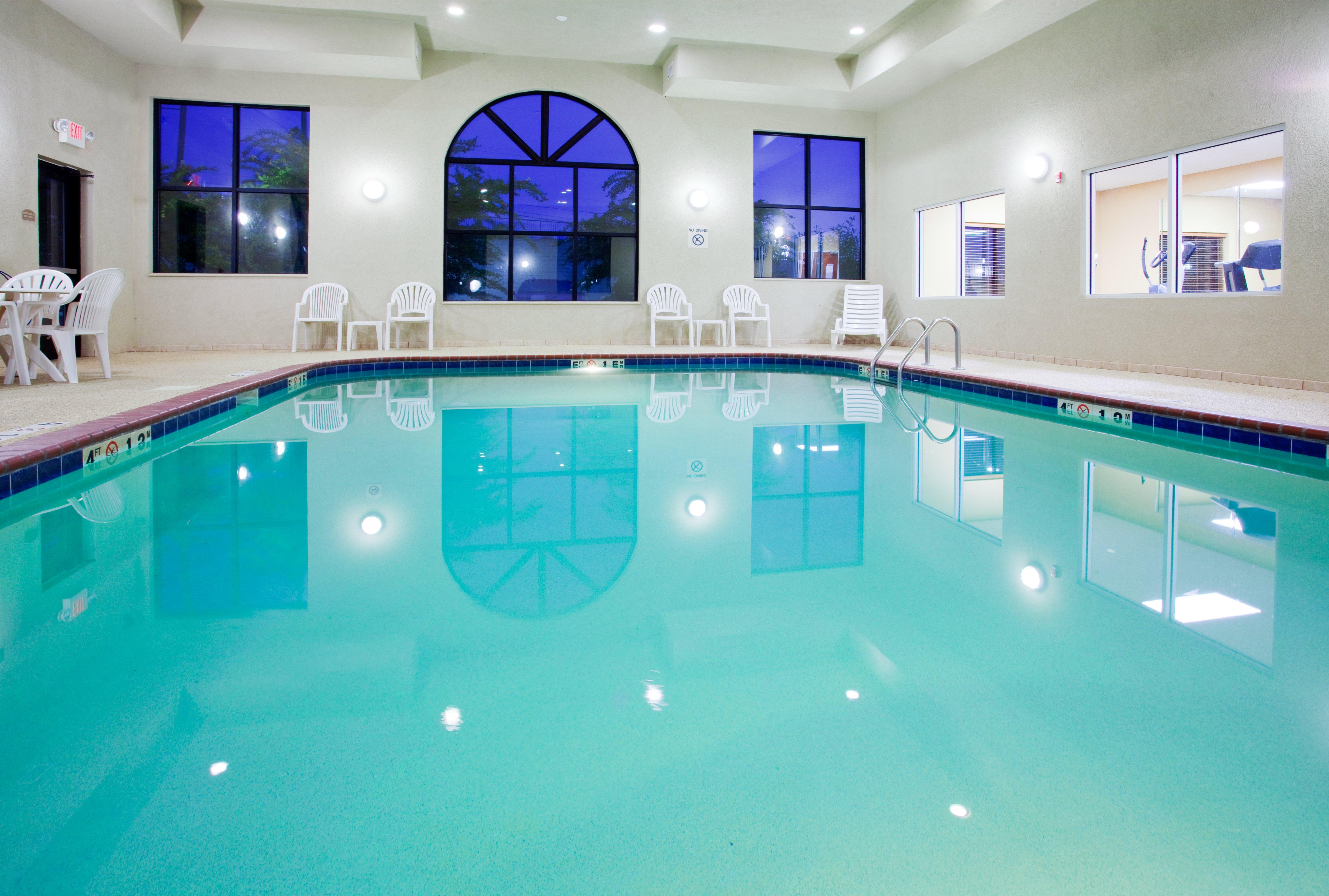 Holiday Inn Express & Suites Rocky Mount Smith Mountain Lake By Ihg Eksteriør billede