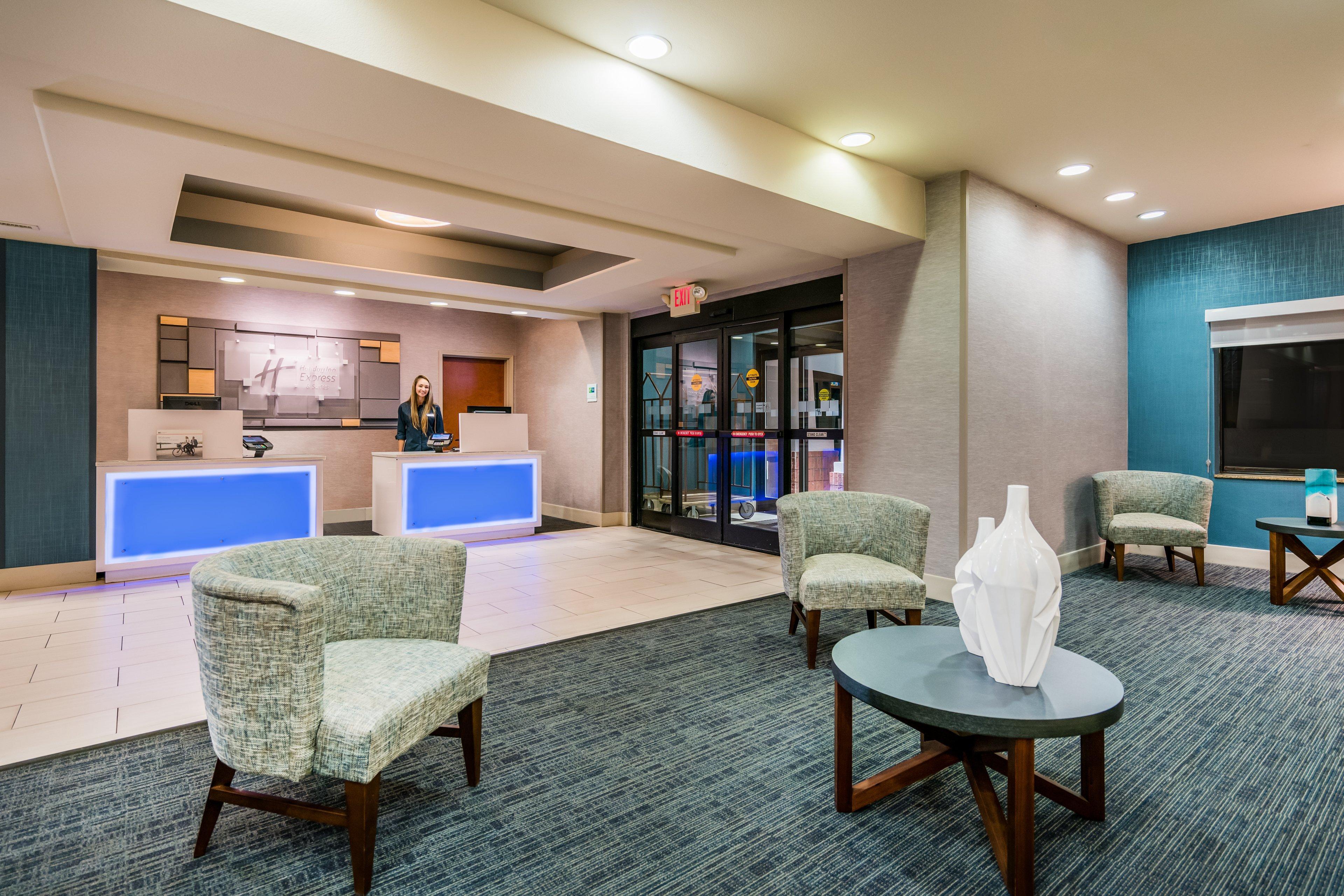 Holiday Inn Express & Suites Rocky Mount Smith Mountain Lake By Ihg Eksteriør billede