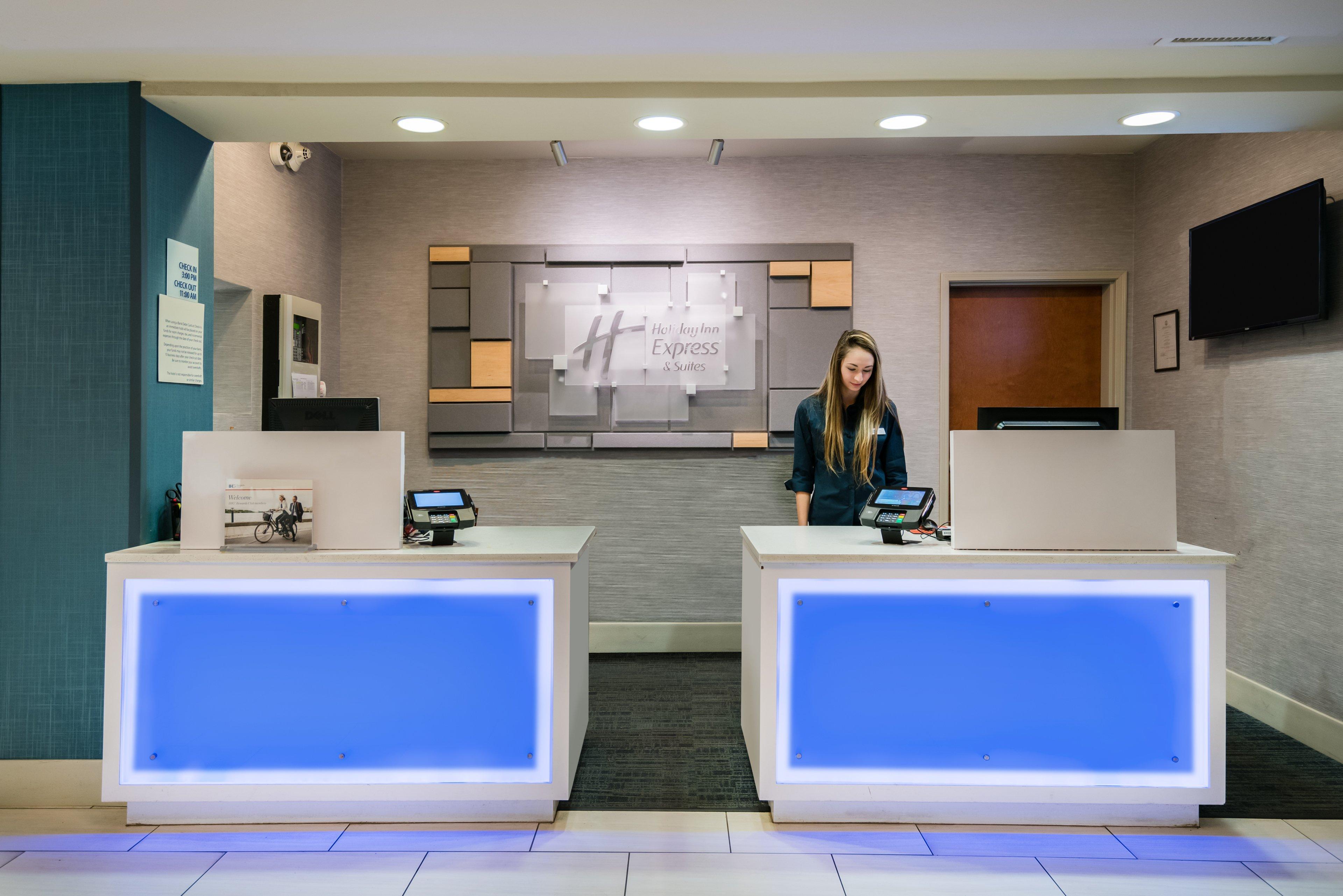 Holiday Inn Express & Suites Rocky Mount Smith Mountain Lake By Ihg Eksteriør billede