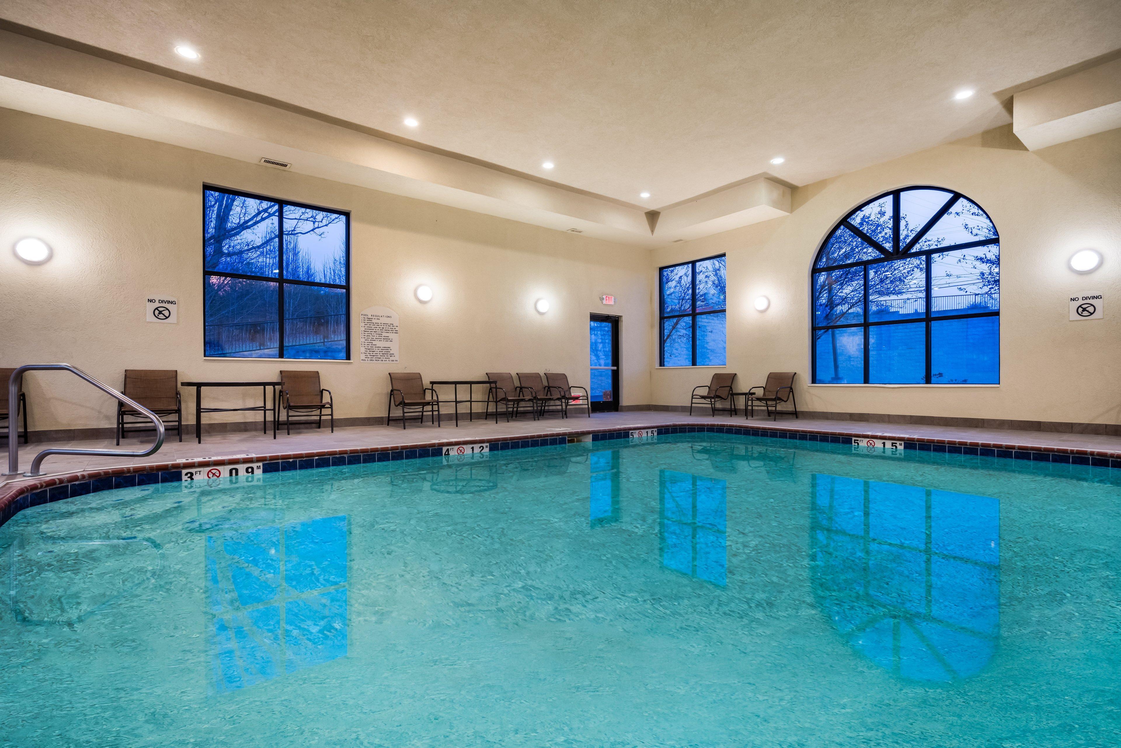 Holiday Inn Express & Suites Rocky Mount Smith Mountain Lake By Ihg Eksteriør billede