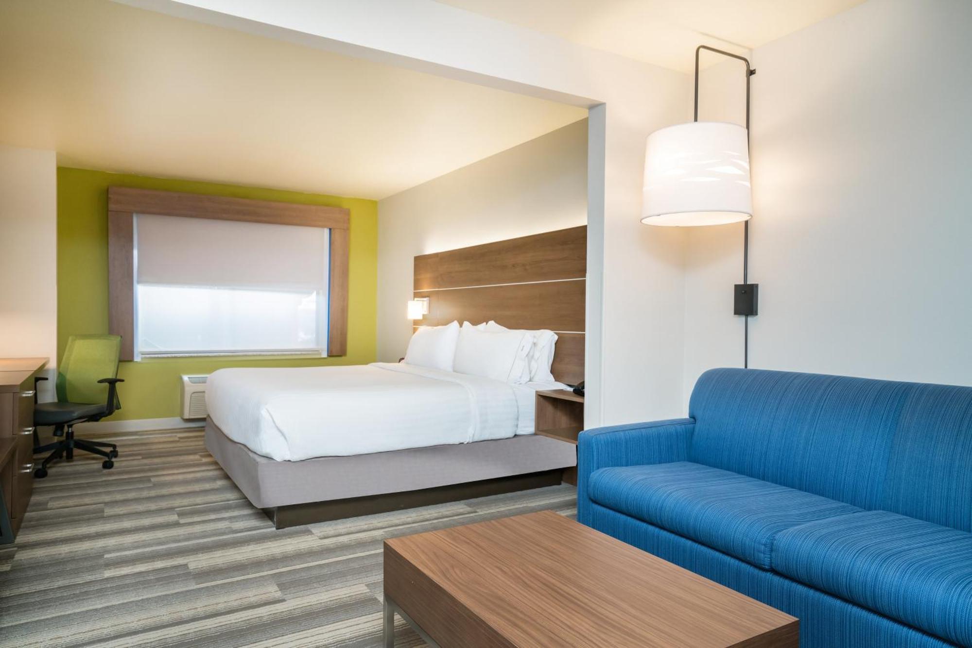 Holiday Inn Express & Suites Rocky Mount Smith Mountain Lake By Ihg Eksteriør billede