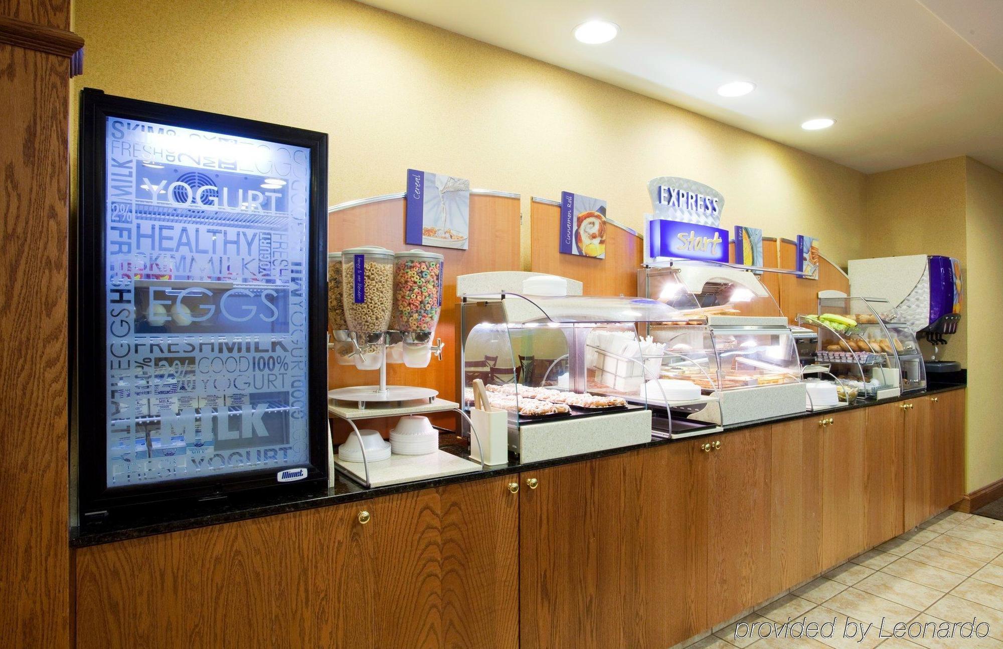 Holiday Inn Express & Suites Rocky Mount Smith Mountain Lake By Ihg Restaurant billede