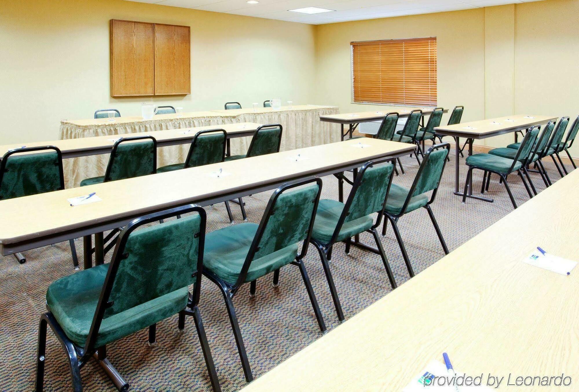 Holiday Inn Express & Suites Rocky Mount Smith Mountain Lake By Ihg Faciliteter billede