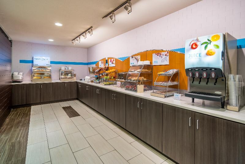 Holiday Inn Express & Suites Rocky Mount Smith Mountain Lake By Ihg Eksteriør billede